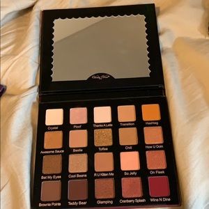 Violet Voss Pro eyeshadows